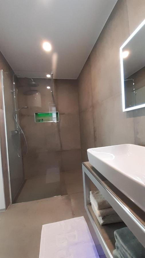 Villa Elke Maria With Overflow Pool And Hydromassage Novigrad Istria Esterno foto