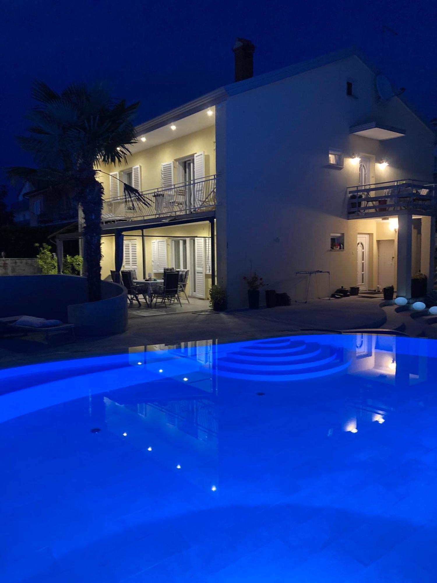 Villa Elke Maria With Overflow Pool And Hydromassage Novigrad Istria Esterno foto